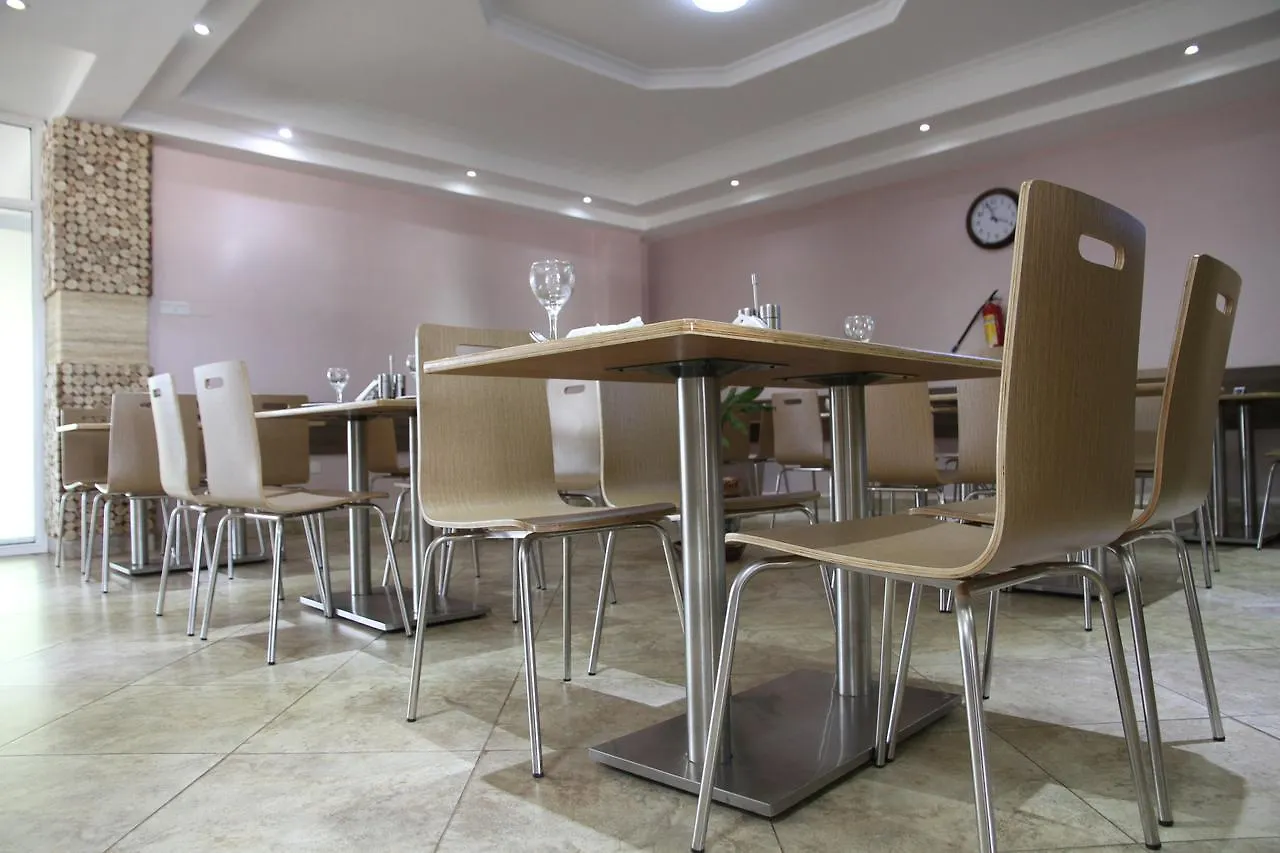 Namayiba Park Hotel Kampala 3*,